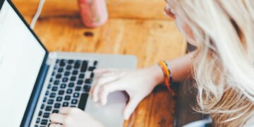 Beneficios de usar una Tarjeta SIM de Datos: Descubre las ventajas