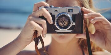 Descubre la película donde el tiempo es dinero: ¡Sorprendentes giros y emocionantes carreras contra el reloj!