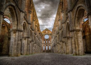 Origen del nombre de Cangas de Onís: Descubriendo su historia