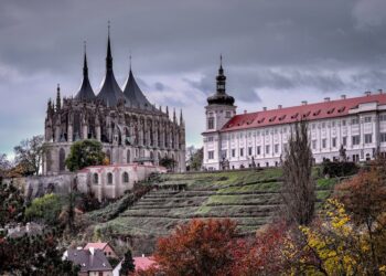 Hora exacta Perú: Descubre el horario preciso en tiempo real