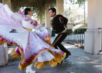 Descubre el coste de ser Fallera Mayor de una Falla