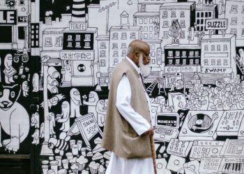 Descubre a qué hora cenan los portugueses: tradiciones y costumbres