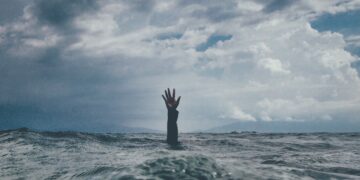 10 formas de ayudar a alguien que se siente solo
