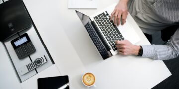 Descubre MyCard de CaixaBank: Beneficios y características