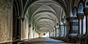Los 10 Castillos Más Antiguos de Europa: Descubre su Historia