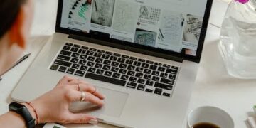 Guía práctica para hacer un sobre de papel bond