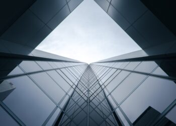 Características Iglesia Románica: Descubre su arquitectura y arte