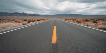 Seguridad al viajar a Polonia: Todo lo que necesitas saber